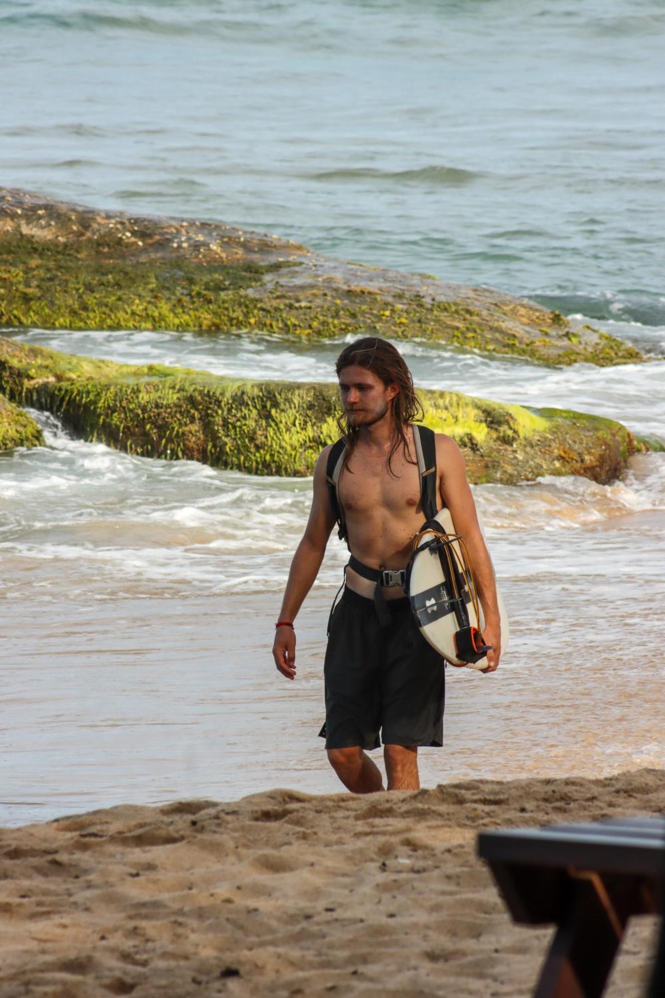 לינה וארוחת בוקר ארוגם Surfers Park Arugambay מראה חיצוני תמונה